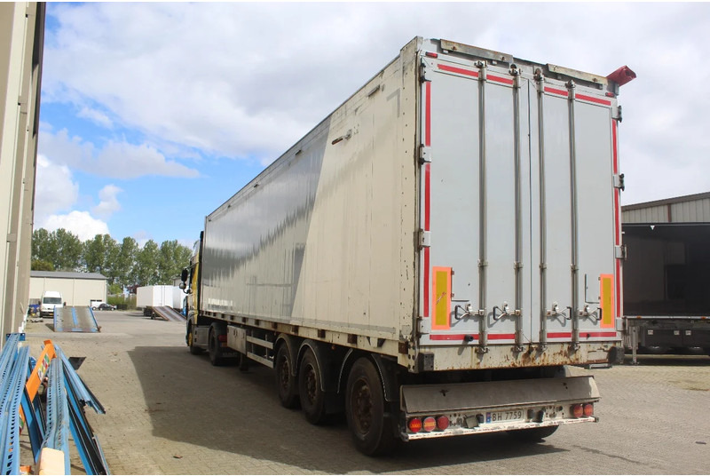 Kraker Two opening side CF-504 Hydraulic height 4.20m - Walking floor semi-trailer: picture 1 Kraker Two opening side CF-504 Hydraulic height 4.20m - Walking floor semi-trailer: picture 1