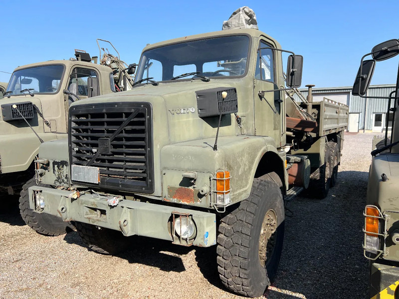 Volvo N 10 6X6 - FASSI 8TM CRANE (4x in stock) - Truck, Crane truck: picture 2 Volvo N 10 6X6 - FASSI 8TM CRANE (4x in stock) - Truck, Crane truck: picture 2