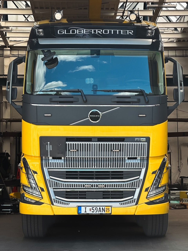 Volvo FH 16 NEW T-REX on Volvo FH16 84R 700HP E6E - Tow truck: picture 4 Volvo FH 16 NEW T-REX on Volvo FH16 84R 700HP E6E - Tow truck: picture 4