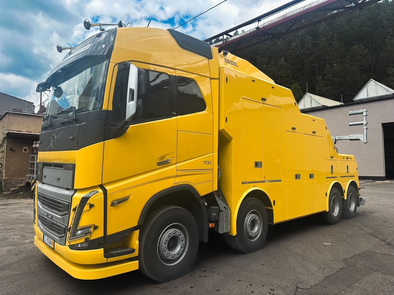 Volvo FH 16 NEW T-REX on Volvo FH16 84R 700HP E6E - Tow truck: picture 1 Volvo FH 16 NEW T-REX on Volvo FH16 84R 700HP E6E - Tow truck: picture 1