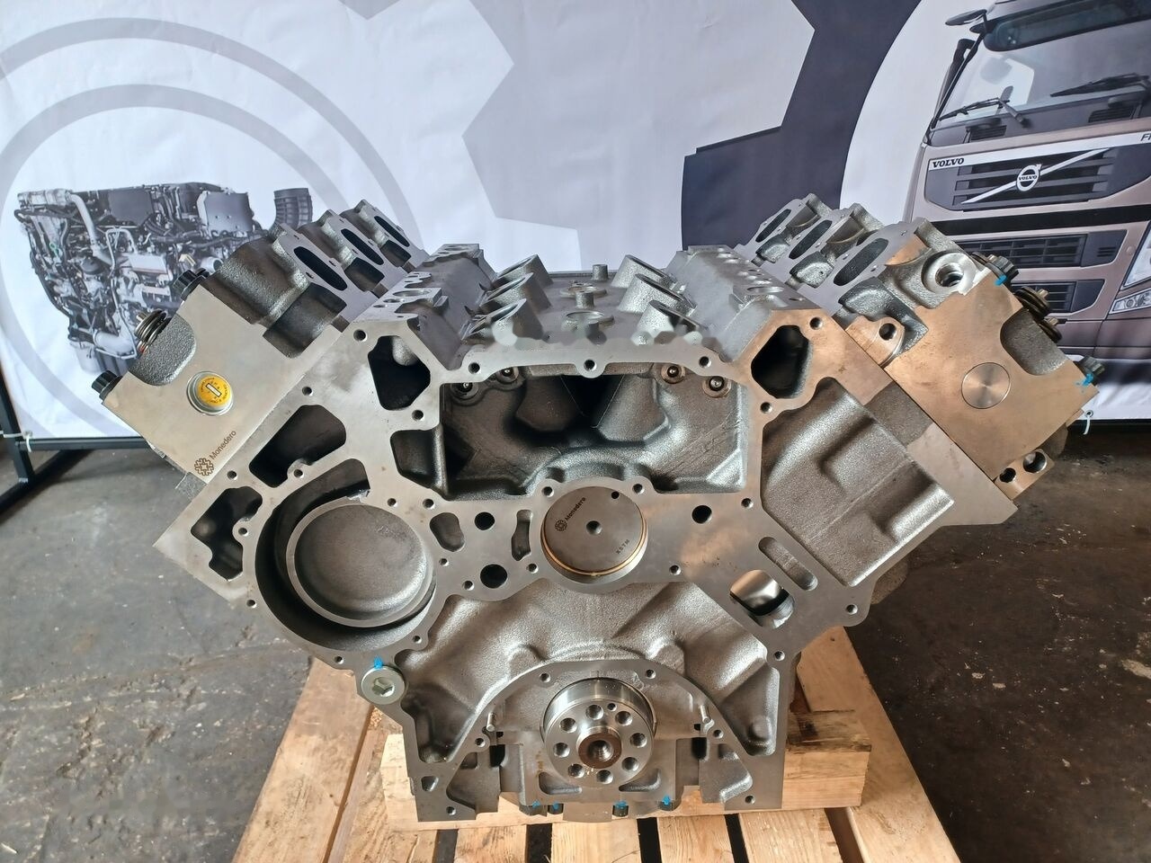 .V/3 Mercedes-Benz truck - Cylinder block for Truck: picture 4 .V/3 Mercedes-Benz truck - Cylinder block for Truck: picture 4