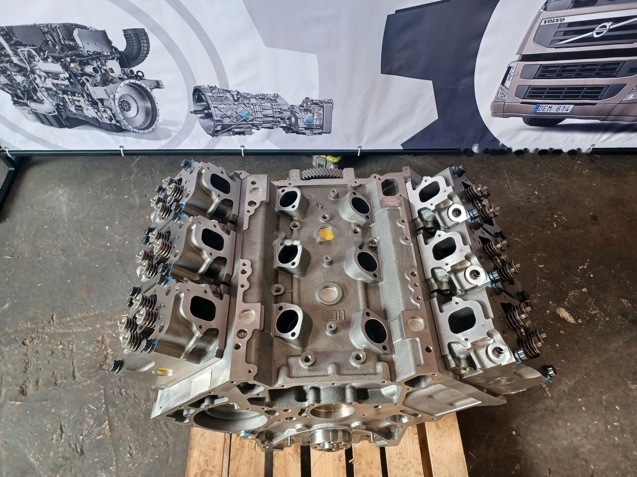 .V/3 Mercedes-Benz truck - Cylinder block for Truck: picture 3 .V/3 Mercedes-Benz truck - Cylinder block for Truck: picture 3