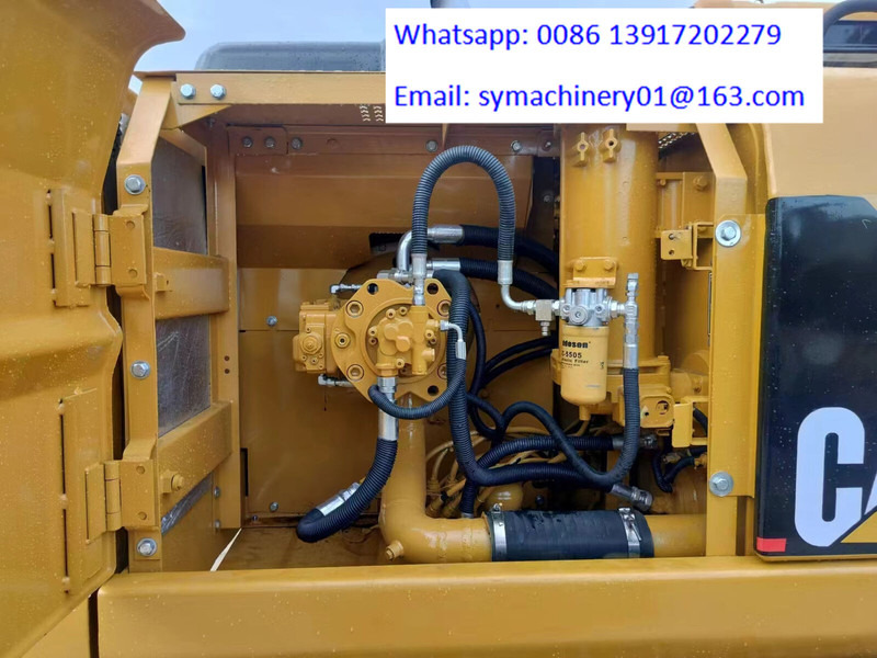 Crawler excavator Caterpillar 320BL: picture 6