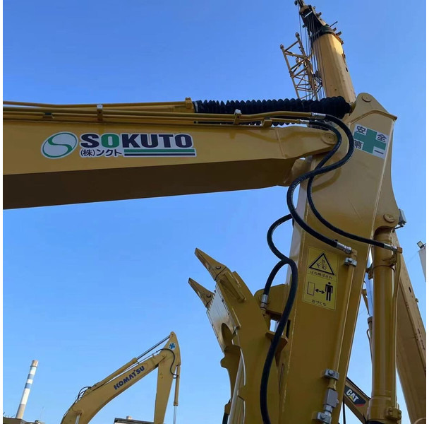 Komatsu PC130 - Crawler excavator: picture 4 Komatsu PC130 - Crawler excavator: picture 4