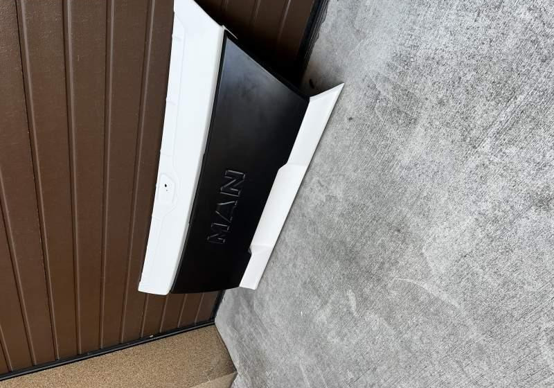 Zderzak przedni środkowy MAN LION'S COACH EURO 6 MAN Lion’s Coach Euro 6 - Bumper for Coach: picture 4 Zderzak przedni środkowy MAN LION'S COACH EURO 6 MAN Lion’s Coach Euro 6 - Bumper for Coach: picture 4