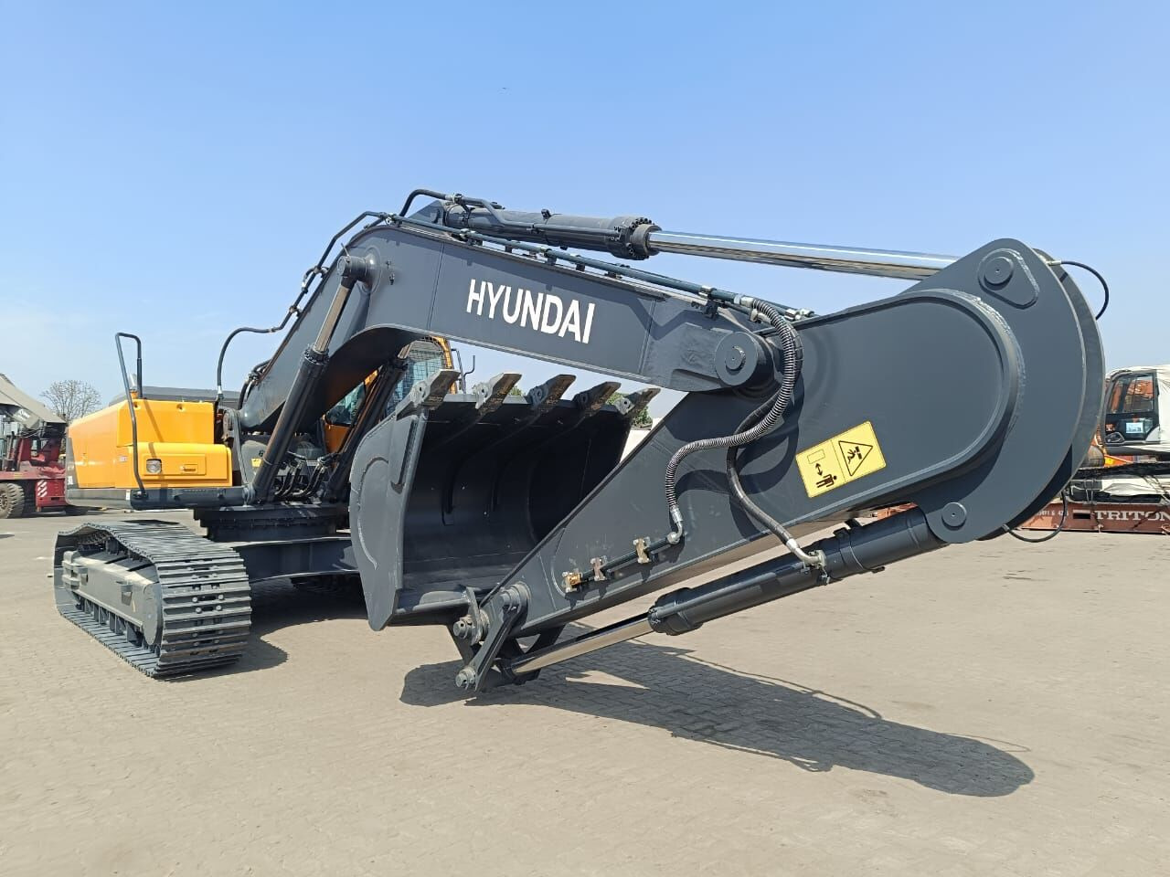 New Hyundai R340 tracked excavator - Crawler excavator: picture 4 New Hyundai R340 tracked excavator - Crawler excavator: picture 4