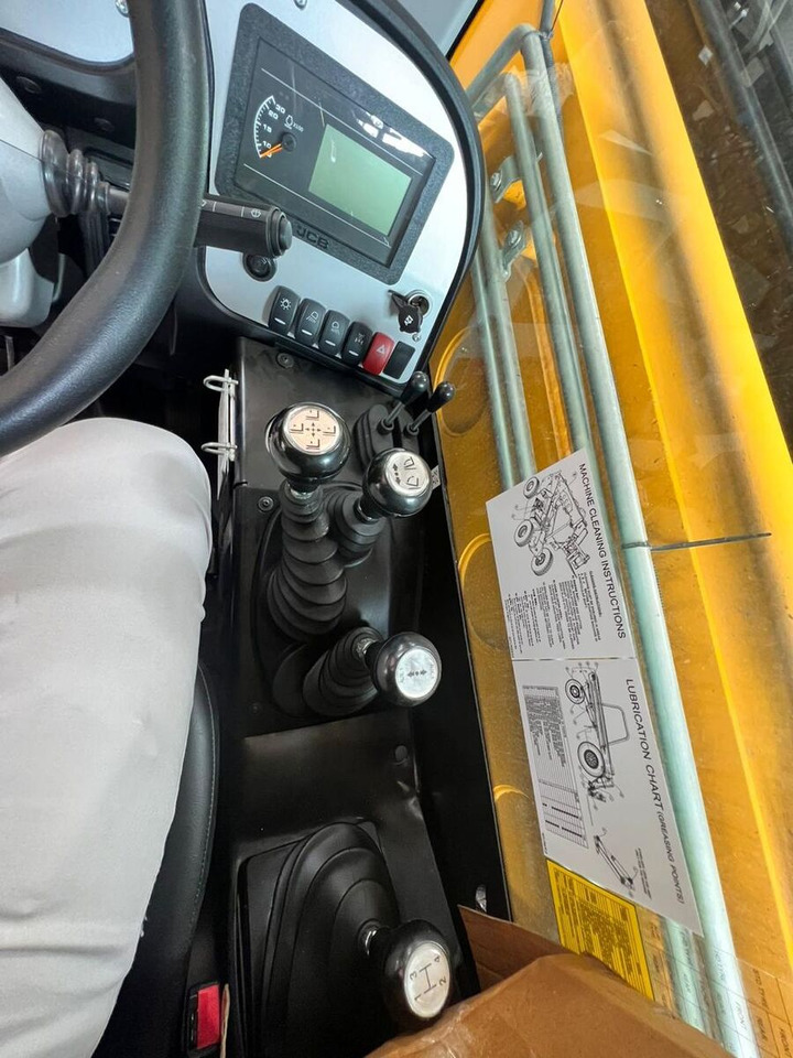 New JCB 530-110 telehandler - Telescopic handler: picture 2 New JCB 530-110 telehandler - Telescopic handler: picture 2