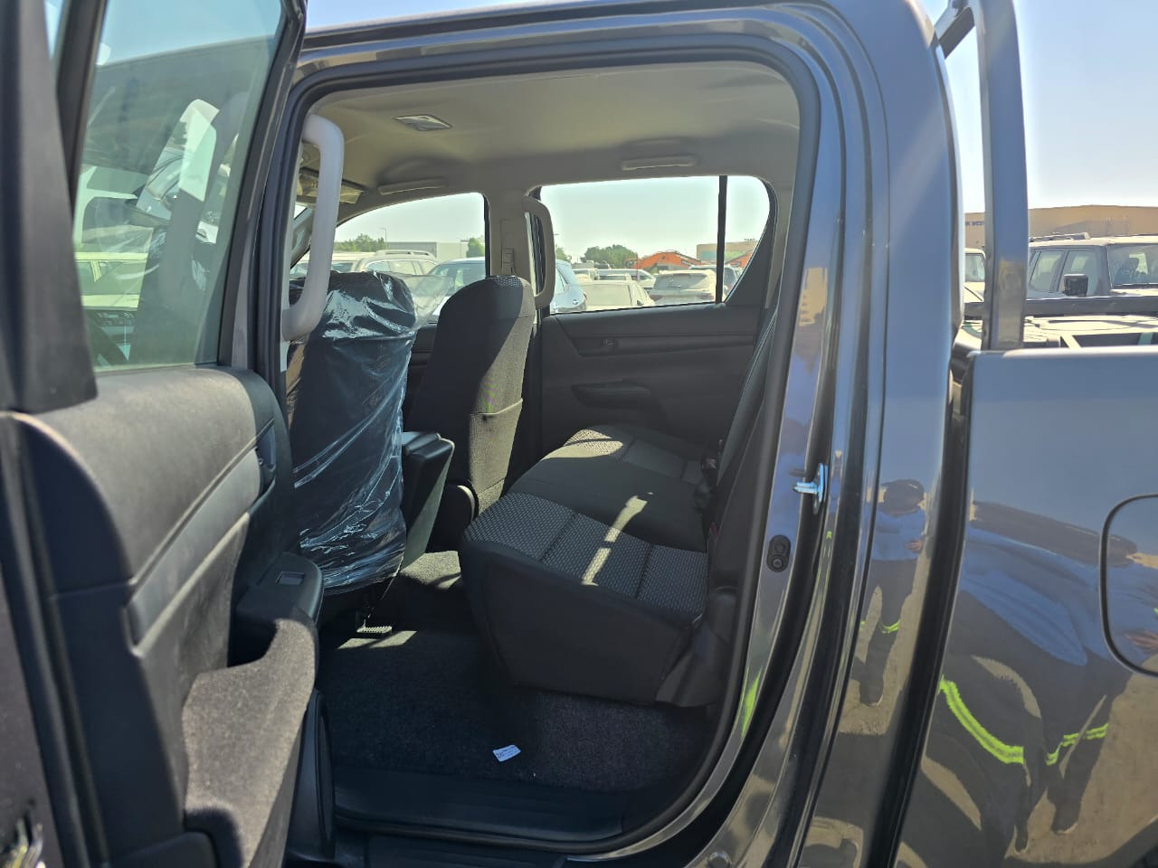 TOYOTA HILUX ACTIVE DOUBLE CAB - Pickup truck, Crew cab van: picture 3 TOYOTA HILUX ACTIVE DOUBLE CAB - Pickup truck, Crew cab van: picture 3
