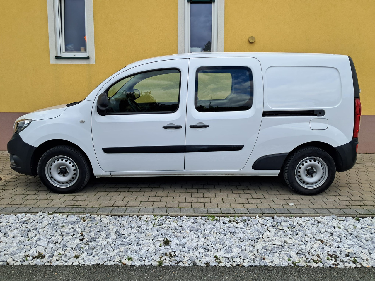 MERCEDES-BENZ Citan 109 CDI 5-Sitzer DKA | Schiebet. beids. | Klima | - Commercial vehicle, Crew cab van: picture 5 MERCEDES-BENZ Citan 109 CDI 5-Sitzer DKA | Schiebet. beids. | Klima | - Commercial vehicle, Crew cab van: picture 5