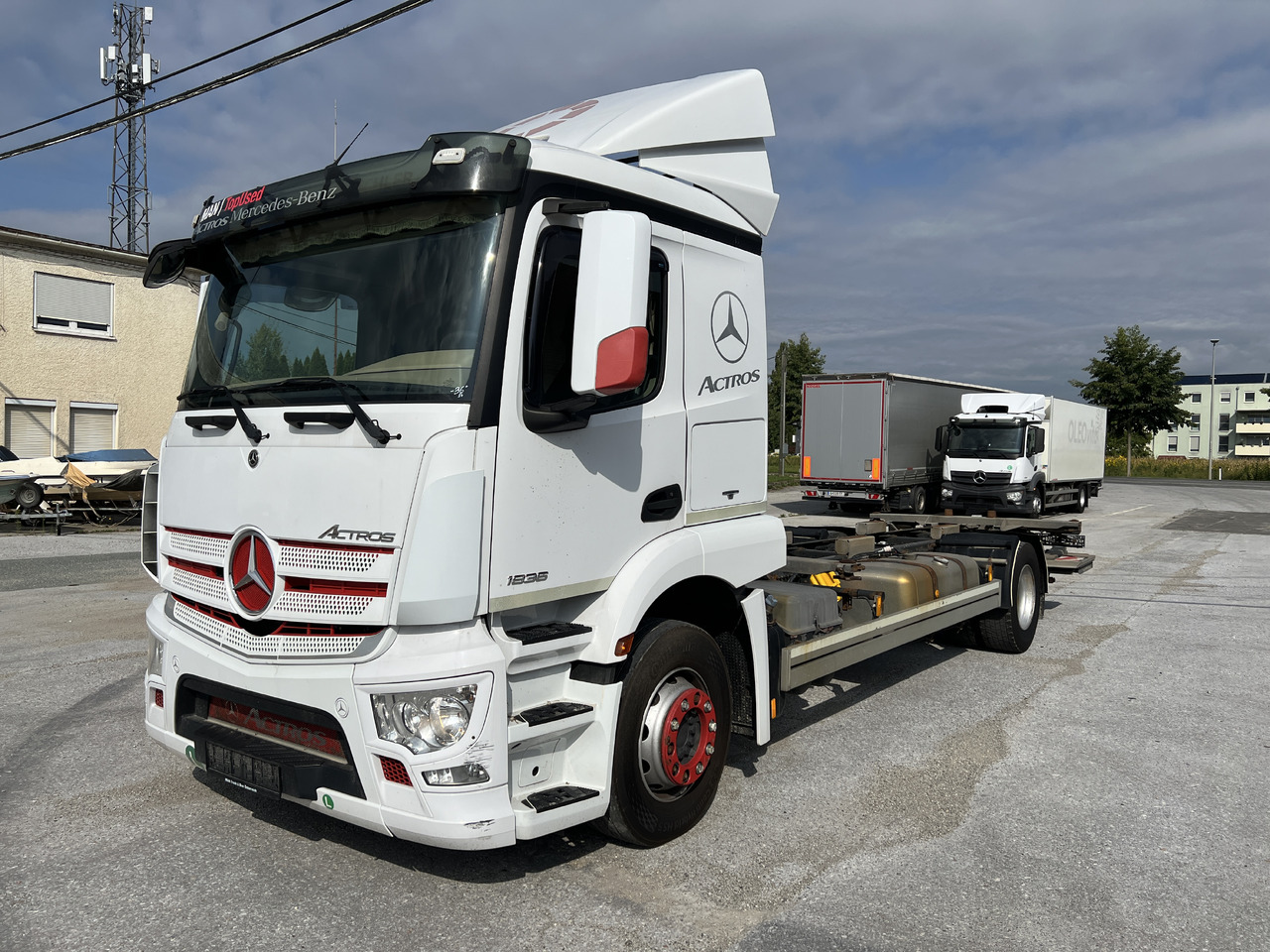 MERCEDES-BENZ ACTROS 18 36 | Klima | Kamera | Diff. | - Container transporter/ Swap body truck: picture 1 MERCEDES-BENZ ACTROS 18 36 | Klima | Kamera | Diff. | - Container transporter/ Swap body truck: picture 1