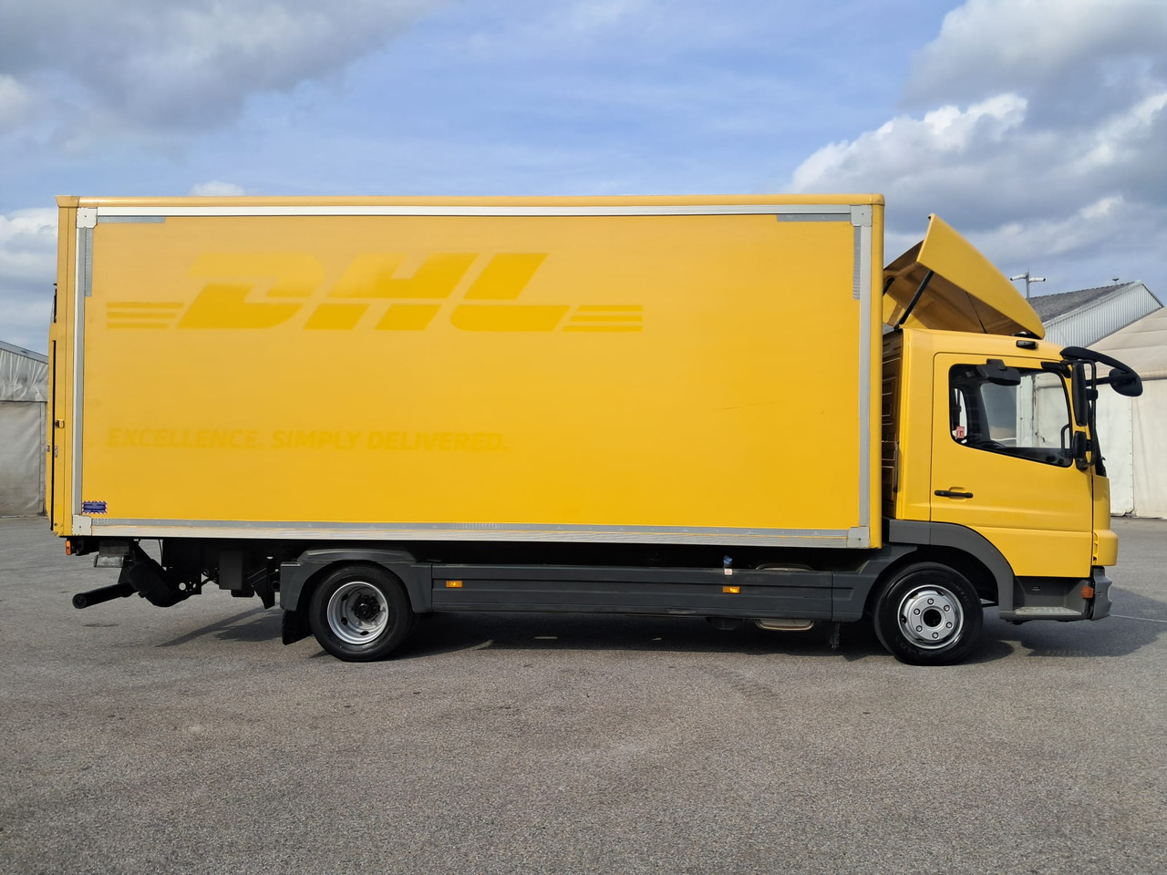 MERCEDES-BENZ ATEGO 8 16 Koffer mit LBW | Schalter | EZ 2013 - Box truck: picture 3 MERCEDES-BENZ ATEGO 8 16 Koffer mit LBW | Schalter | EZ 2013 - Box truck: picture 3