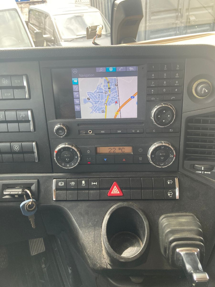 Mercedes-Benz Actros 1851 TÜV NEU TOP ZUSTAND - Tractor unit: picture 5 Mercedes-Benz Actros 1851 TÜV NEU TOP ZUSTAND - Tractor unit: picture 5