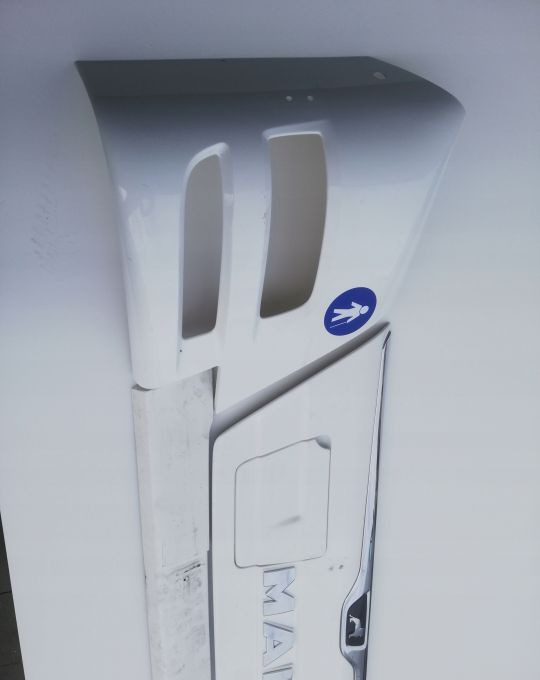 ATRAPA GRILL MASKA MAN NEOPLAN AUTOBUS - Hood for Bus: picture 2 ATRAPA GRILL MASKA MAN NEOPLAN AUTOBUS - Hood for Bus: picture 2