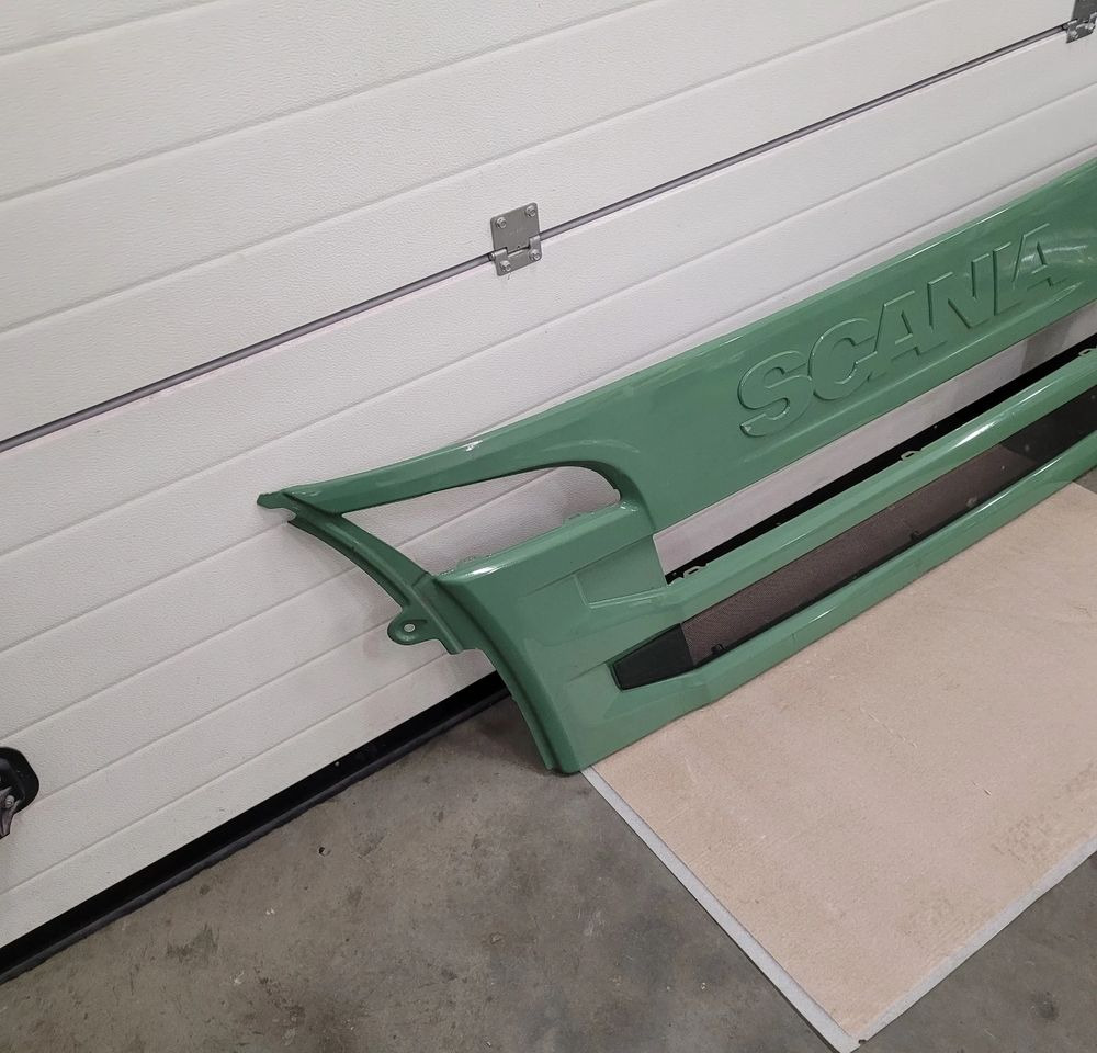 ATRAPA MASKA SCANIA CP E6 ORYGINAL - Hood for Truck: picture 3 ATRAPA MASKA SCANIA CP E6 ORYGINAL - Hood for Truck: picture 3