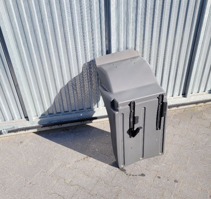 BLOTNIK MAN TGM LH NOWY ORYGINAL0 81.61210.0541/0547 - Fender for Truck: picture 1 BLOTNIK MAN TGM LH NOWY ORYGINAL0 81.61210.0541/0547 - Fender for Truck: picture 1