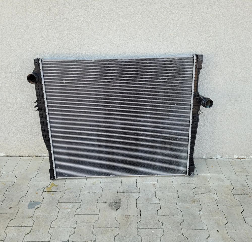 CHŁODNICA WODY VOLVO FH4 ORYGINAŁ SZCZELNE - Radiator for Truck: picture 1 CHŁODNICA WODY VOLVO FH4 ORYGINAŁ SZCZELNE - Radiator for Truck: picture 1