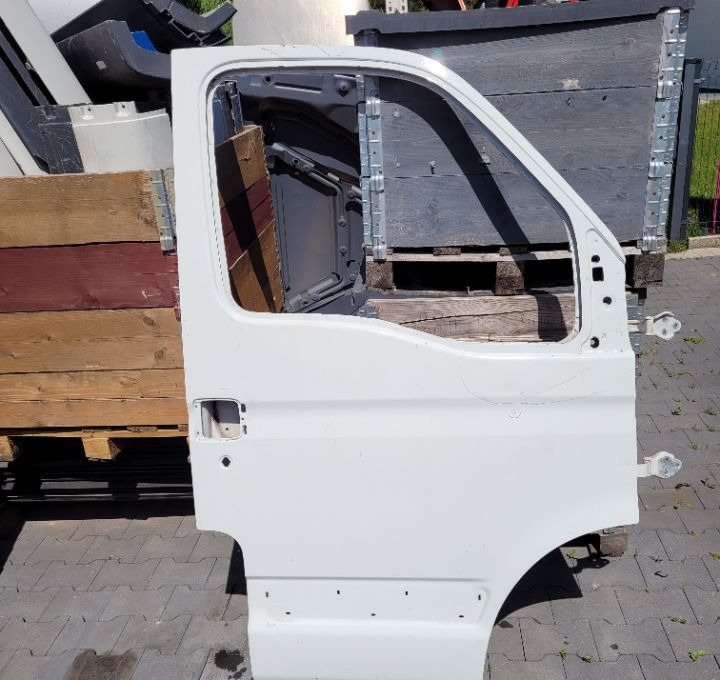 DRZWI IVECO DAILY MASTER MASCOTT PRAWE - Door and parts for Commercial vehicle: picture 1 DRZWI IVECO DAILY MASTER MASCOTT PRAWE - Door and parts for Commercial vehicle: picture 1