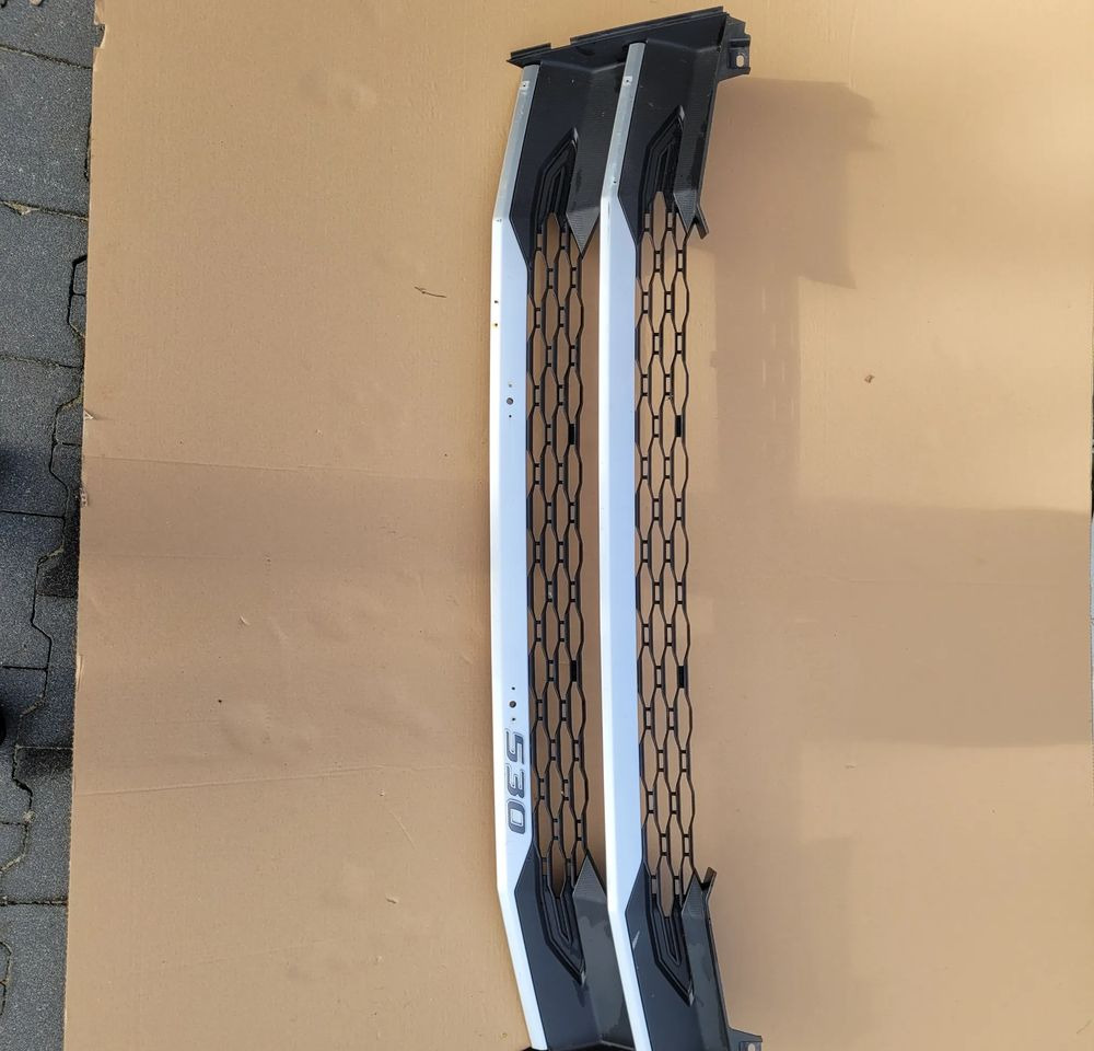 GRILL ATRAPA DAF XG XF ORYGINAŁ . 2250145 CHWALIM116 - Grill for Truck: picture 1 GRILL ATRAPA DAF XG XF ORYGINAŁ . 2250145 CHWALIM116 - Grill for Truck: picture 1