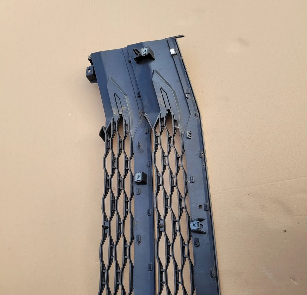 GRILL ATRAPA DAF XG XF ORYGINAŁ . 2250145 CHWALIM116 - Grill for Truck: picture 4 GRILL ATRAPA DAF XG XF ORYGINAŁ . 2250145 CHWALIM116 - Grill for Truck: picture 4