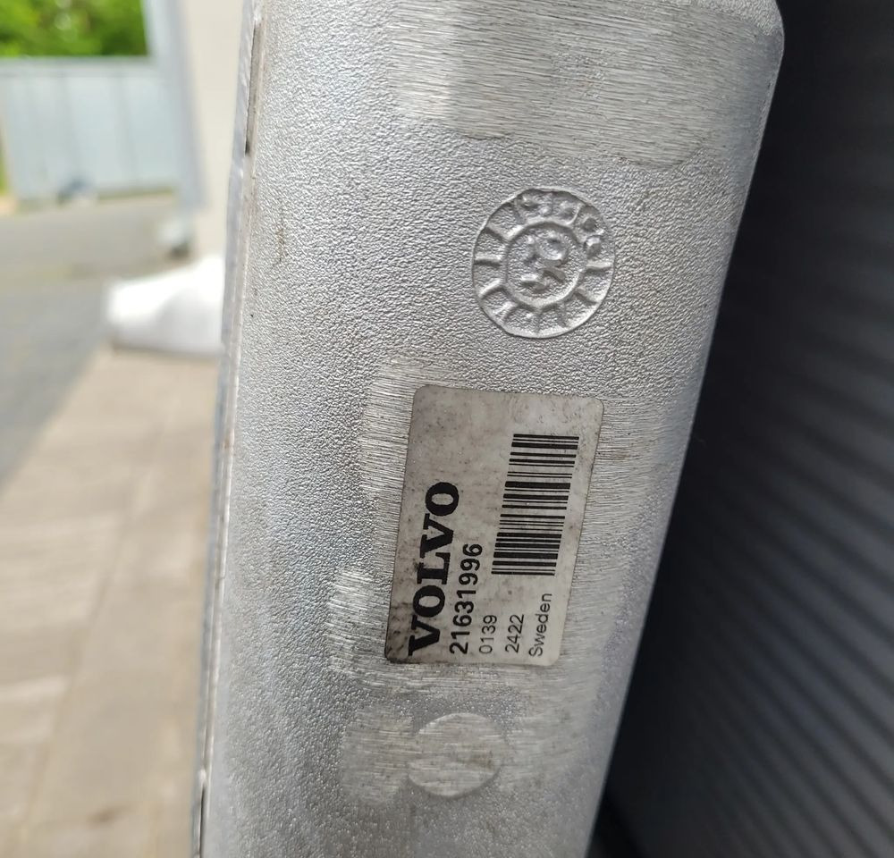 INTERCOOLER VOLVO FH4 FH5 21631996 SZCZELNY 2024 R - Intercooler for Truck: picture 3 INTERCOOLER VOLVO FH4 FH5 21631996 SZCZELNY 2024 R - Intercooler for Truck: picture 3