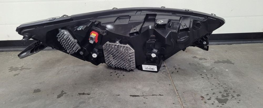 LAMPA FULL LED IVECO DAILY Lh. ORYGINAŁ 5802711800 - Headlight for Commercial vehicle: picture 3 LAMPA FULL LED IVECO DAILY Lh. ORYGINAŁ 5802711800 - Headlight for Commercial vehicle: picture 3