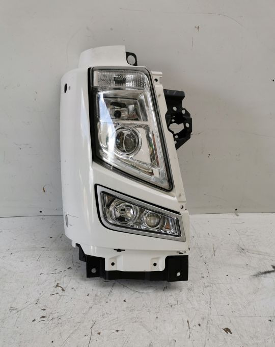 LAMPA GARNEK OKULAR VOLVO FH 13 - Headlight for Truck: picture 1 LAMPA GARNEK OKULAR VOLVO FH 13 - Headlight for Truck: picture 1