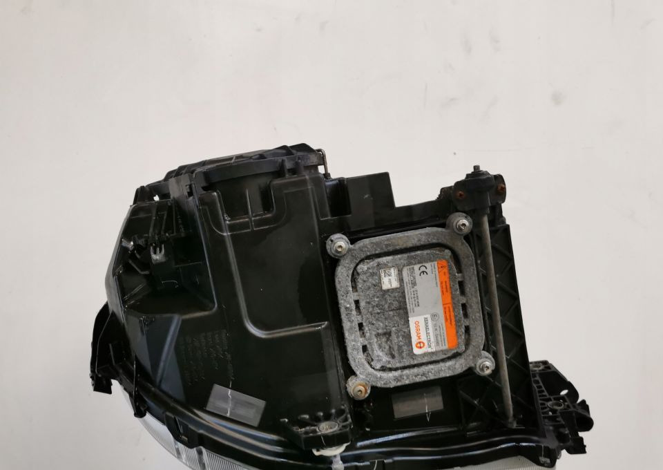 LAMPA MERCEDES ACTROS ANTOS XENON mp4 A9608202639 - Headlight for Truck: picture 3 LAMPA MERCEDES ACTROS ANTOS XENON mp4 A9608202639 - Headlight for Truck: picture 3