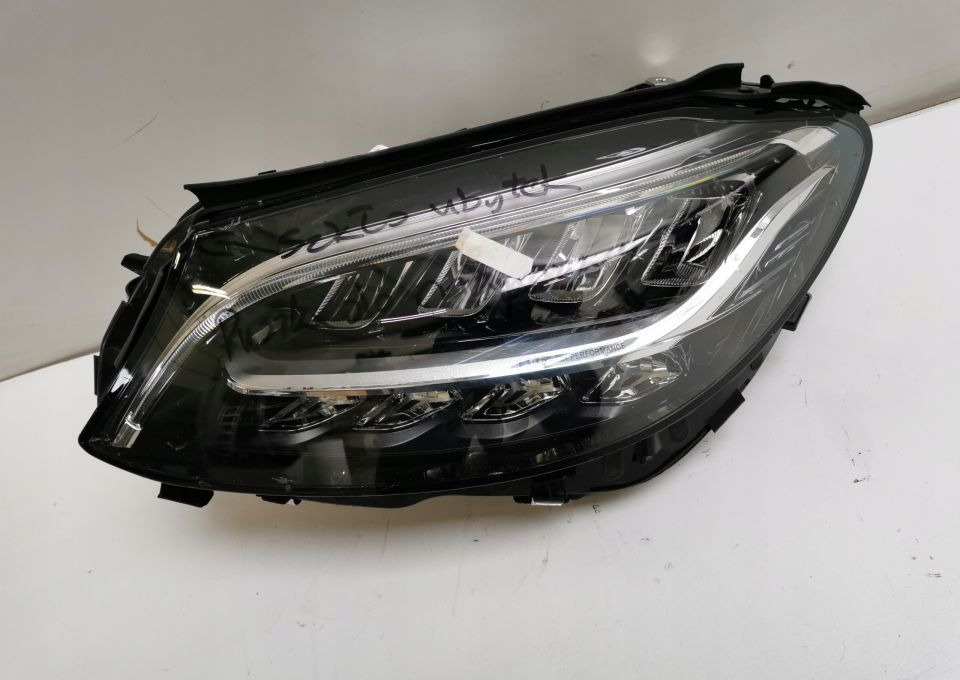 LAMPA MERCEDES C KLASA A2059065906 LIFT LEWA - Headlight: picture 1 LAMPA MERCEDES C KLASA A2059065906 LIFT LEWA - Headlight: picture 1