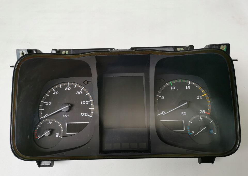 LICZNIK MERCEDES ACTROS MP4 A961 446 48 21 - Dashboard for Truck: picture 1 LICZNIK MERCEDES ACTROS MP4 A961 446 48 21 - Dashboard for Truck: picture 1