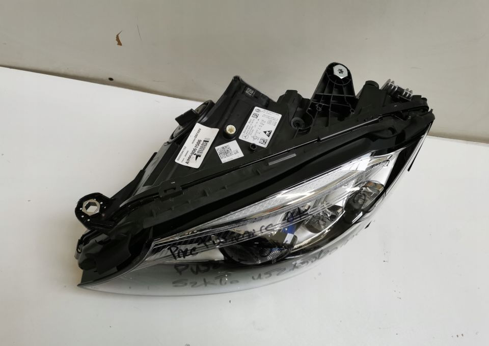 Lampa Mercedes c klasa - Lights/ Lighting for Truck: picture 5 Lampa Mercedes c klasa - Lights/ Lighting for Truck: picture 5