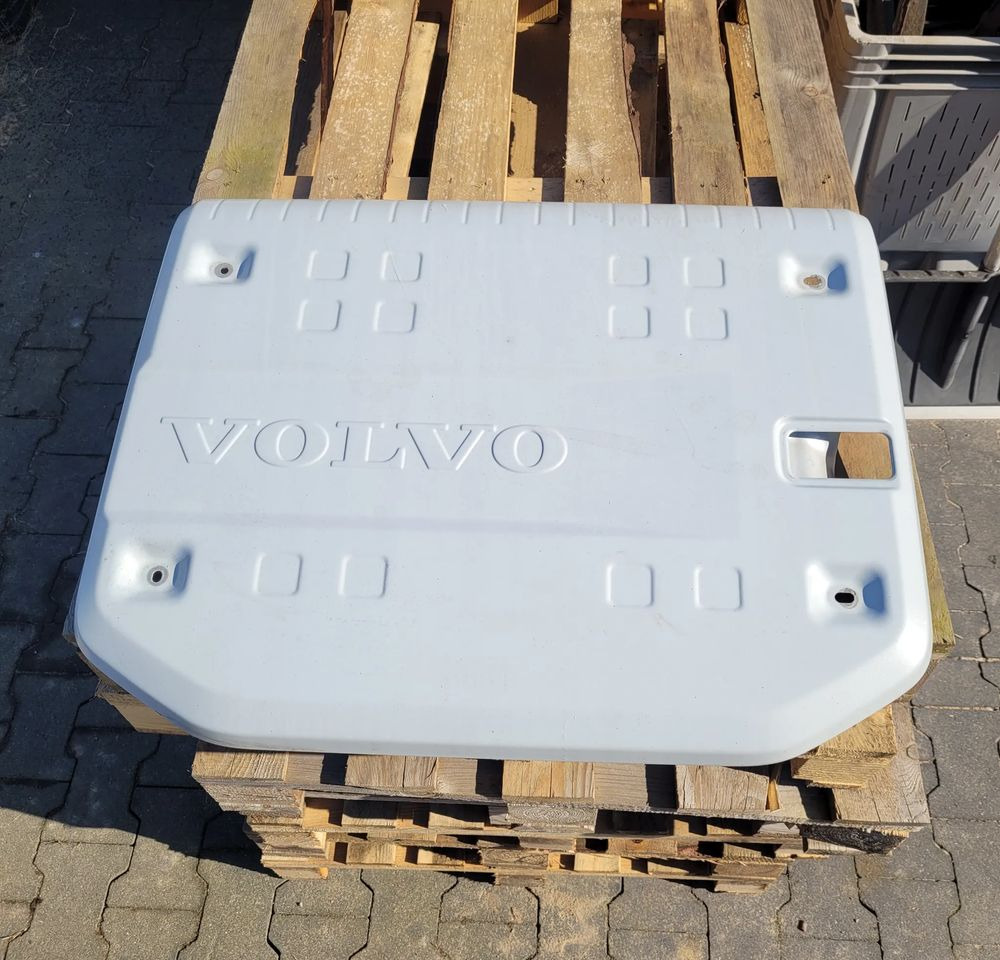 OSŁONA KATALIZATORA VOLVO FH4 FH5 - Body and exterior for Truck: picture 1 OSŁONA KATALIZATORA VOLVO FH4 FH5 - Body and exterior for Truck: picture 1