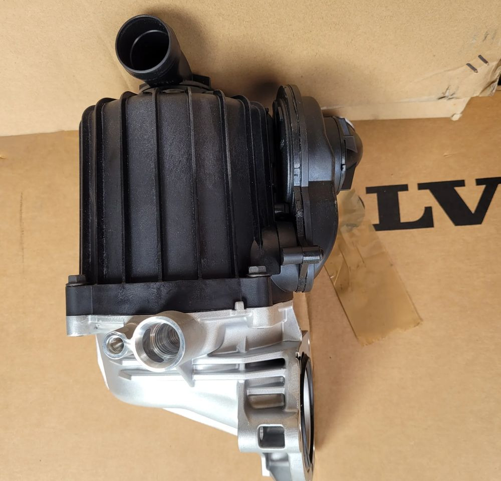 PODSTAWA OLEJU VOLVO FH4 FH5 P21679520 NOWY ORYGINAŁ - Fuel processing/ Fuel delivery for Truck: picture 2 PODSTAWA OLEJU VOLVO FH4 FH5 P21679520 NOWY ORYGINAŁ - Fuel processing/ Fuel delivery for Truck: picture 2