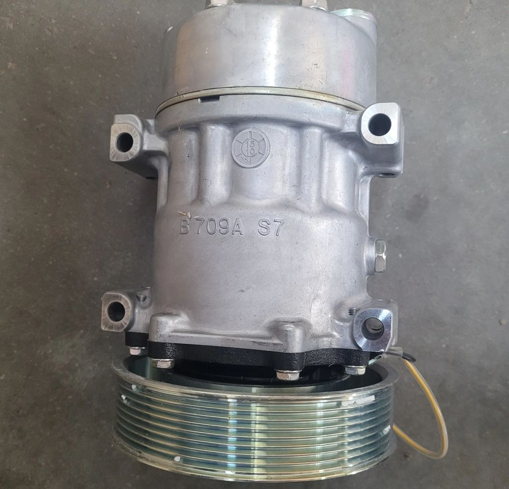 POMPA KLIMATYZACJI RENAULT RANGE T GAMA ORYGINAŁ NOWA CHWALIM116 7482492298 - Cooling system for Truck: picture 2 POMPA KLIMATYZACJI RENAULT RANGE T GAMA ORYGINAŁ NOWA CHWALIM116 7482492298 - Cooling system for Truck: picture 2