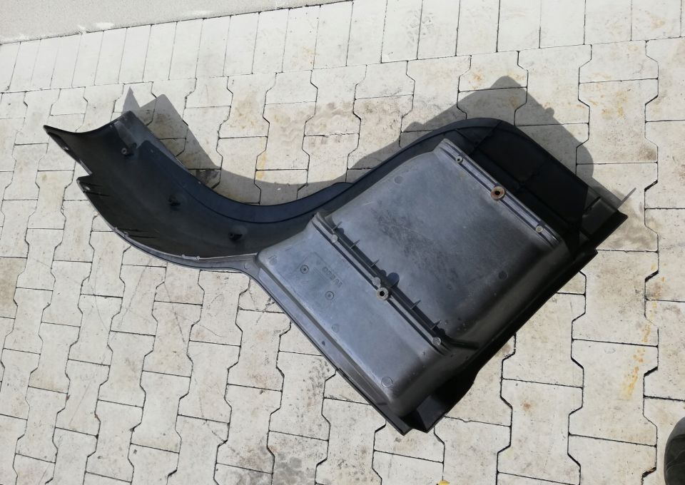 STOPNICA WŁAZ IVECO EUROCARGO 120/ RH/LH ORYGINAŁ - Footstep for Truck: picture 2 STOPNICA WŁAZ IVECO EUROCARGO 120/ RH/LH ORYGINAŁ - Footstep for Truck: picture 2