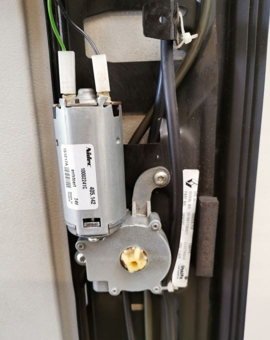 SZYBERDACH RENAULT RANGE T GAMA - Body and exterior for Truck: picture 5 SZYBERDACH RENAULT RANGE T GAMA - Body and exterior for Truck: picture 5