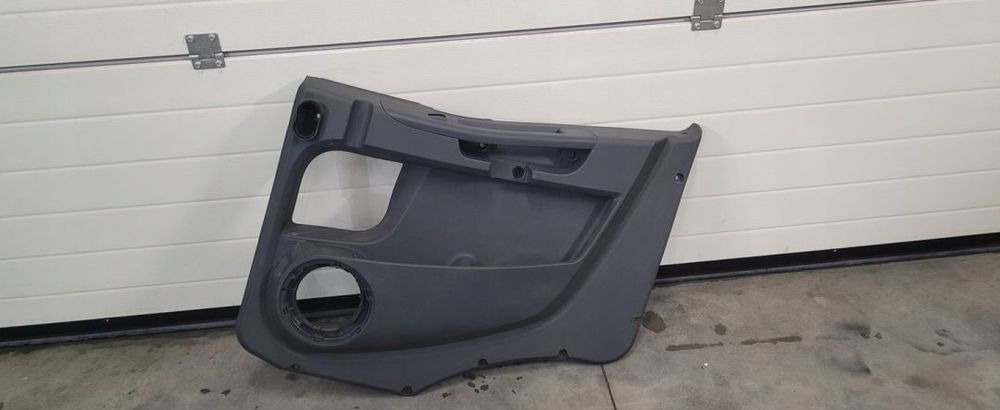 TAPICERKA DRZWI IVECO EUROCARGO E6 RH 504266737 - Door and parts for Truck: picture 1 TAPICERKA DRZWI IVECO EUROCARGO E6 RH 504266737 - Door and parts for Truck: picture 1