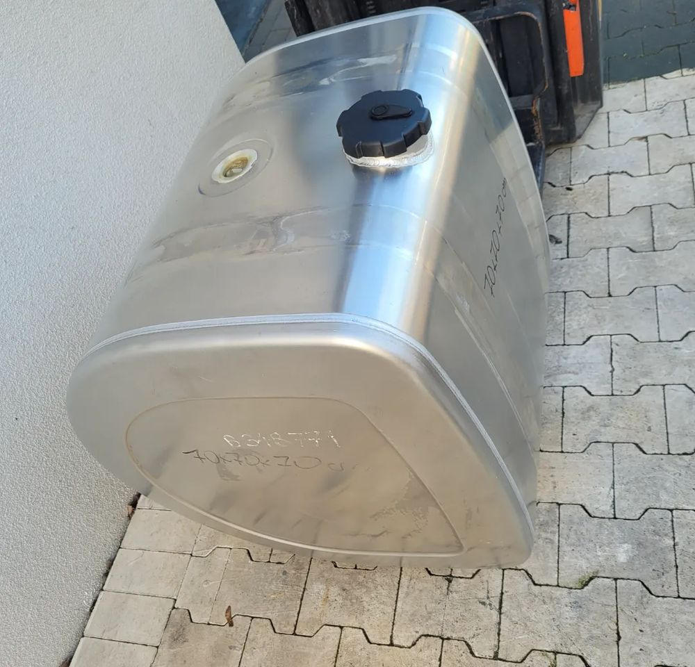 ZBIORNIK PALIWA VOLVO FH RENAULT 22063854 285L - Fuel tank for Truck: picture 3 ZBIORNIK PALIWA VOLVO FH RENAULT 22063854 285L - Fuel tank for Truck: picture 3