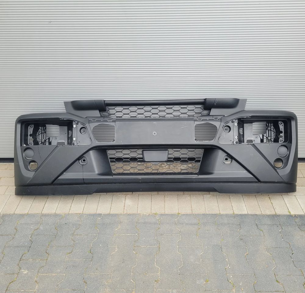 ZDERZAK IVECO EUROCARGO E6 ORYGINAŁ 5801690588 - Bumper for Truck: picture 1 ZDERZAK IVECO EUROCARGO E6 ORYGINAŁ 5801690588 - Bumper for Truck: picture 1