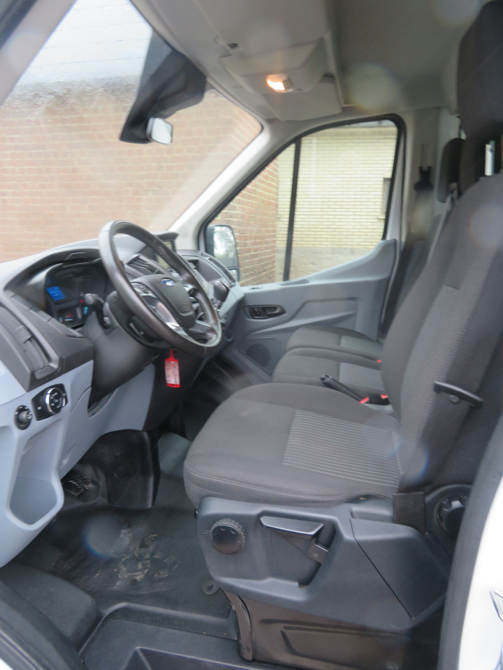 Closed box van Ford Transit 2.0TDCi: picture 13 Closed box van Ford Transit 2.0TDCi: picture 13