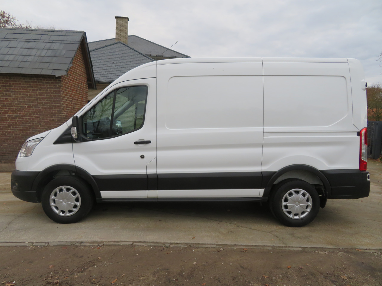 Ford Transit 2.0TDCi TREND - L2H2 - Panel van: picture 4 Ford Transit 2.0TDCi TREND - L2H2 - Panel van: picture 4