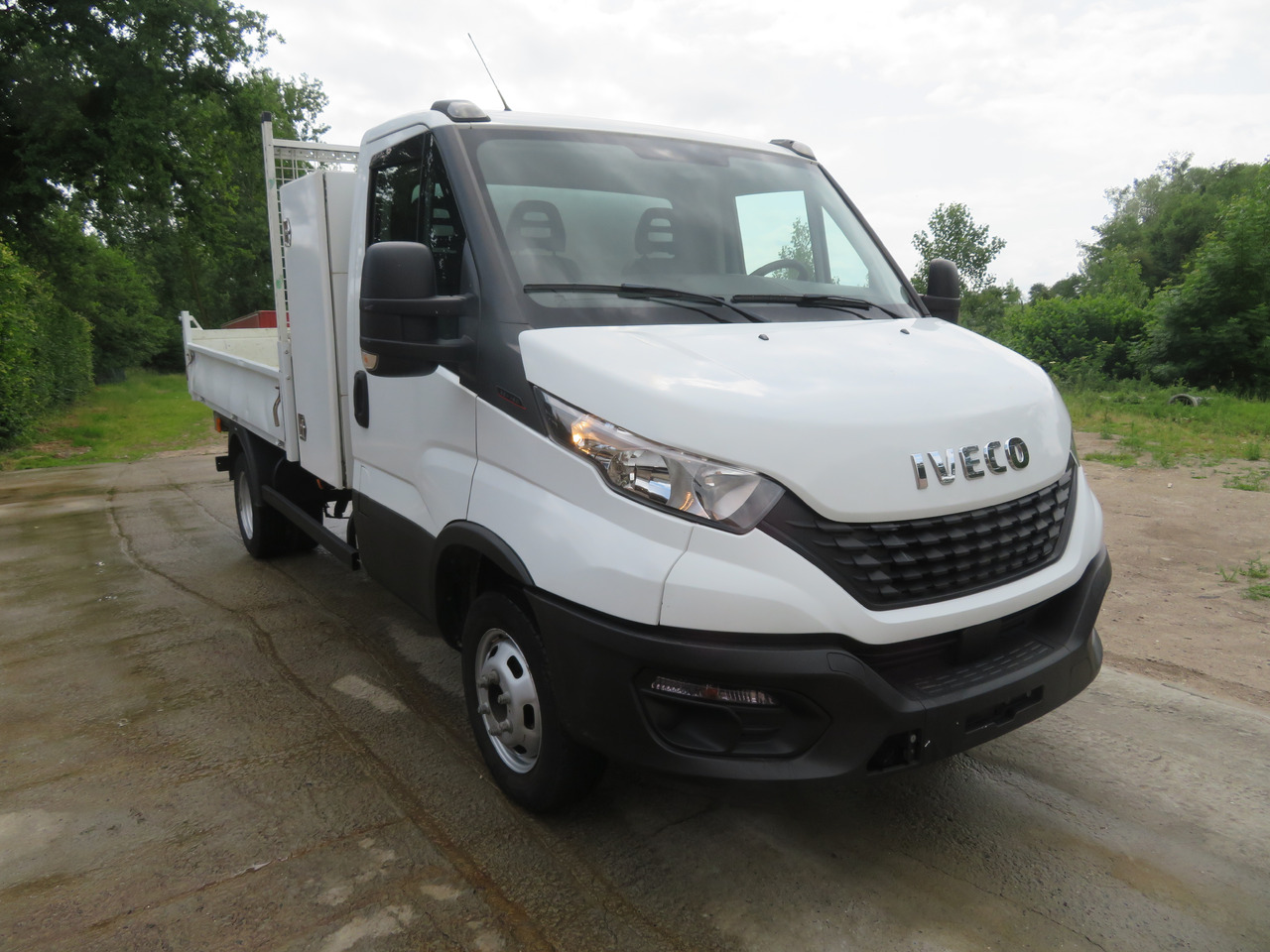 IVECO Daily 35C16 - 3.0 - Tipper van: picture 1 IVECO Daily 35C16 - 3.0 - Tipper van: picture 1