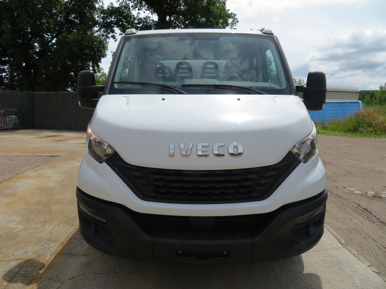 IVECO Daily 35C16 3.0 Dubbel cabine - Tipper van, Crew cab van: picture 2 IVECO Daily 35C16 3.0 Dubbel cabine - Tipper van, Crew cab van: picture 2