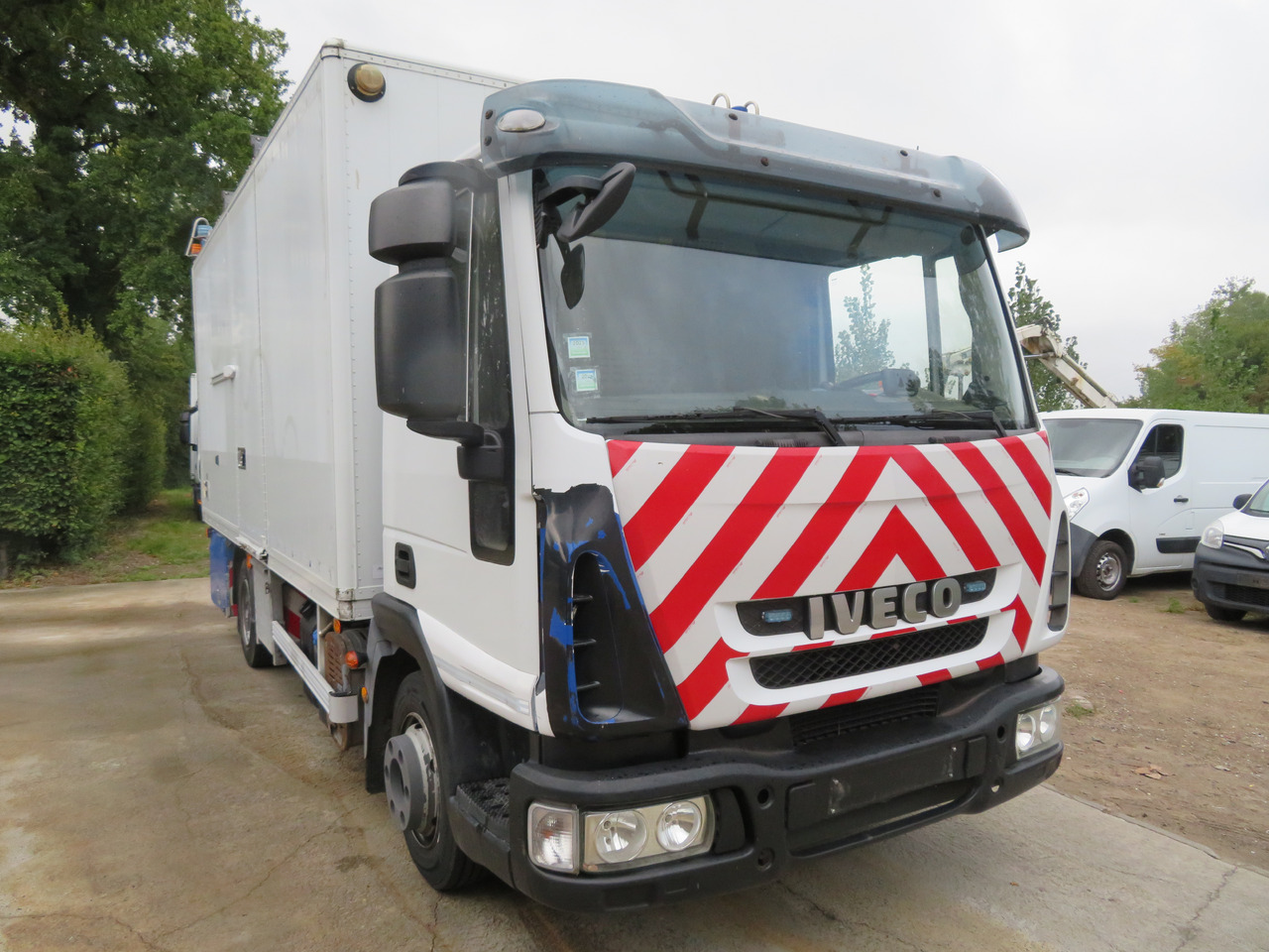 Iveco Eurocargo ML90E18 Bakwagen - Box truck: picture 1 Iveco Eurocargo ML90E18 Bakwagen - Box truck: picture 1