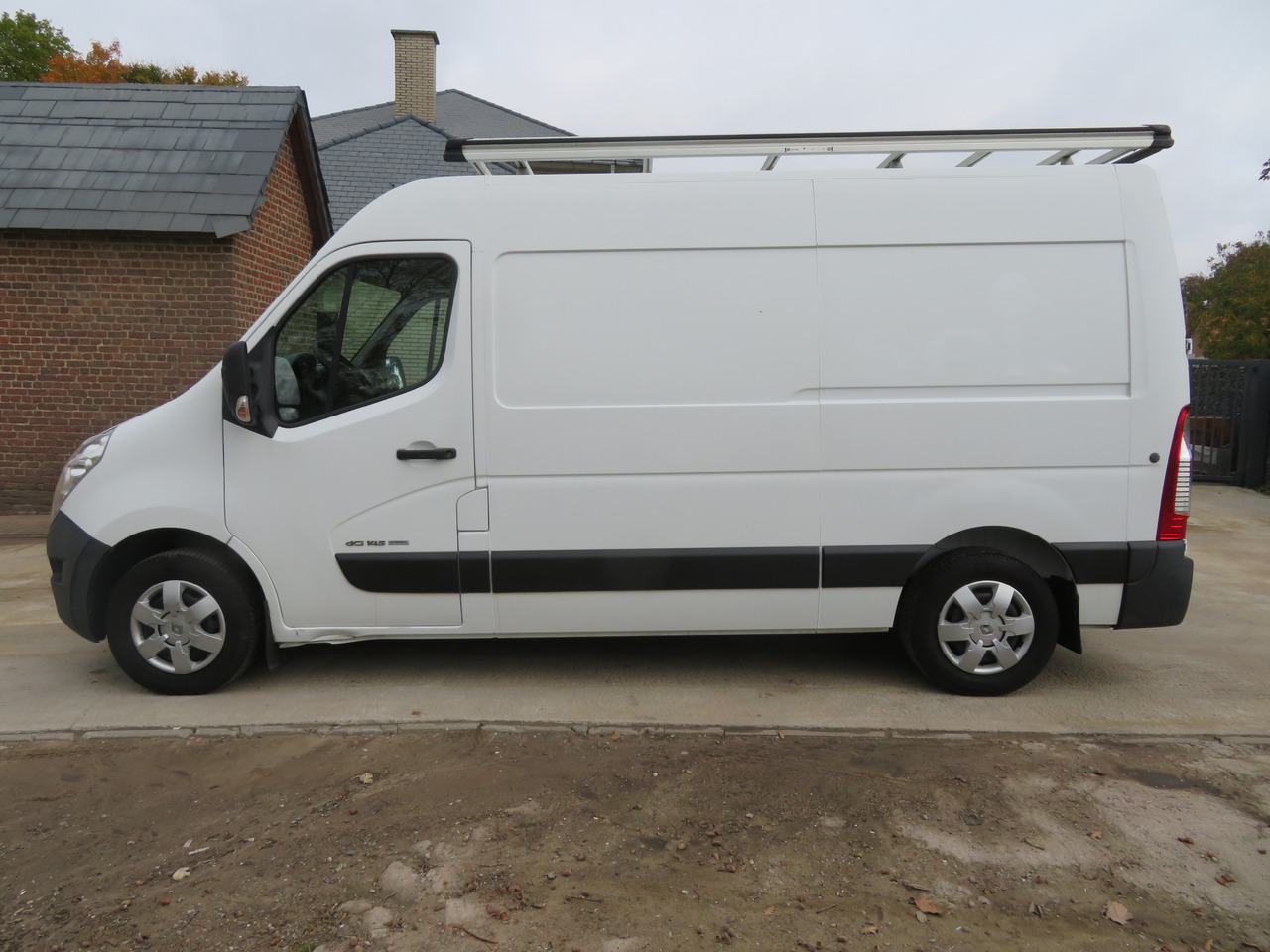 Renault Master 2.3dCi Grand Confort - L2H2 - Panel van: picture 4 Renault Master 2.3dCi Grand Confort - L2H2 - Panel van: picture 4