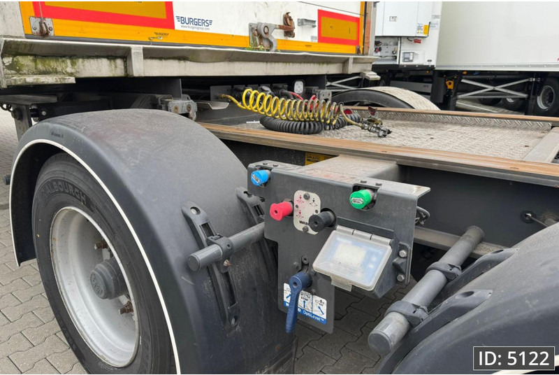 DRACO TSN 230 / LZV Slider / 5 pieces - Closed box semi-trailer: picture 3 DRACO TSN 230 / LZV Slider / 5 pieces - Closed box semi-trailer: picture 3