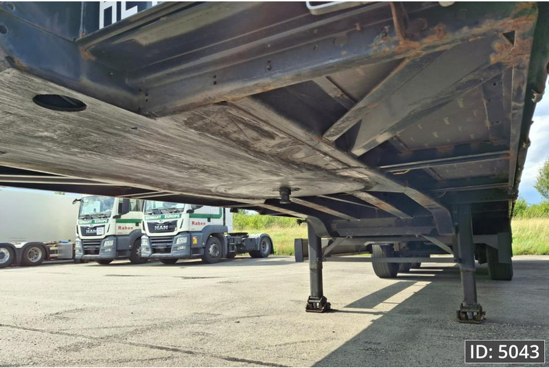 Krone SD / Disk brakes - Curtainsider semi-trailer: picture 5 Krone SD / Disk brakes - Curtainsider semi-trailer: picture 5
