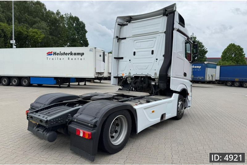 Mercedes-Benz Actros 1845 StreamSpace, Euro 6, / 2x Tank / More units available - Tractor unit: picture 3 Mercedes-Benz Actros 1845 StreamSpace, Euro 6, / 2x Tank / More units available - Tractor unit: picture 3