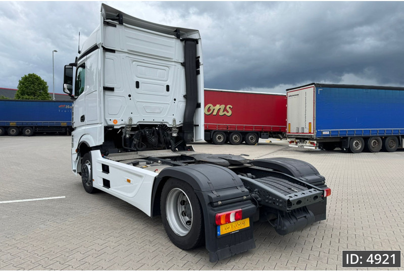 Mercedes-Benz Actros 1845 StreamSpace, Euro 6, / 2x Tank / More units available - Tractor unit: picture 2 Mercedes-Benz Actros 1845 StreamSpace, Euro 6, / 2x Tank / More units available - Tractor unit: picture 2