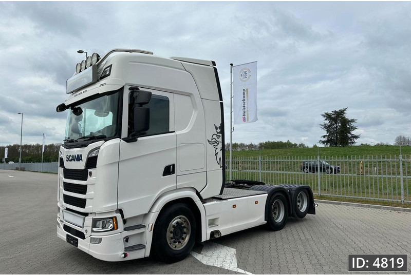 Scania S650 Topline, Euro 6, 6x2 / Retarder / Standklima / PTO / Leather / Sliding 5th wheel, Intarder - Tractor unit: picture 1 Scania S650 Topline, Euro 6, 6x2 / Retarder / Standklima / PTO / Leather / Sliding 5th wheel, Intarder - Tractor unit: picture 1