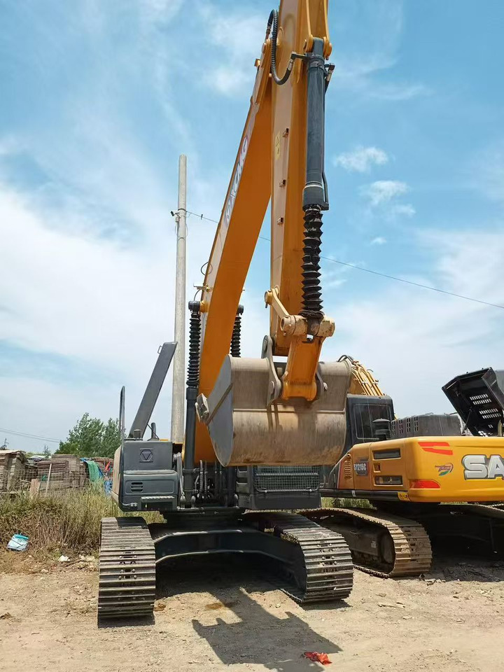XCMG XE215DA Excavator Click for Discount - Construction machinery: picture 3 XCMG XE215DA Excavator Click for Discount - Construction machinery: picture 3